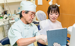 東京九段下・加部歯科医院の総合的な診断に基づく精密根管治療